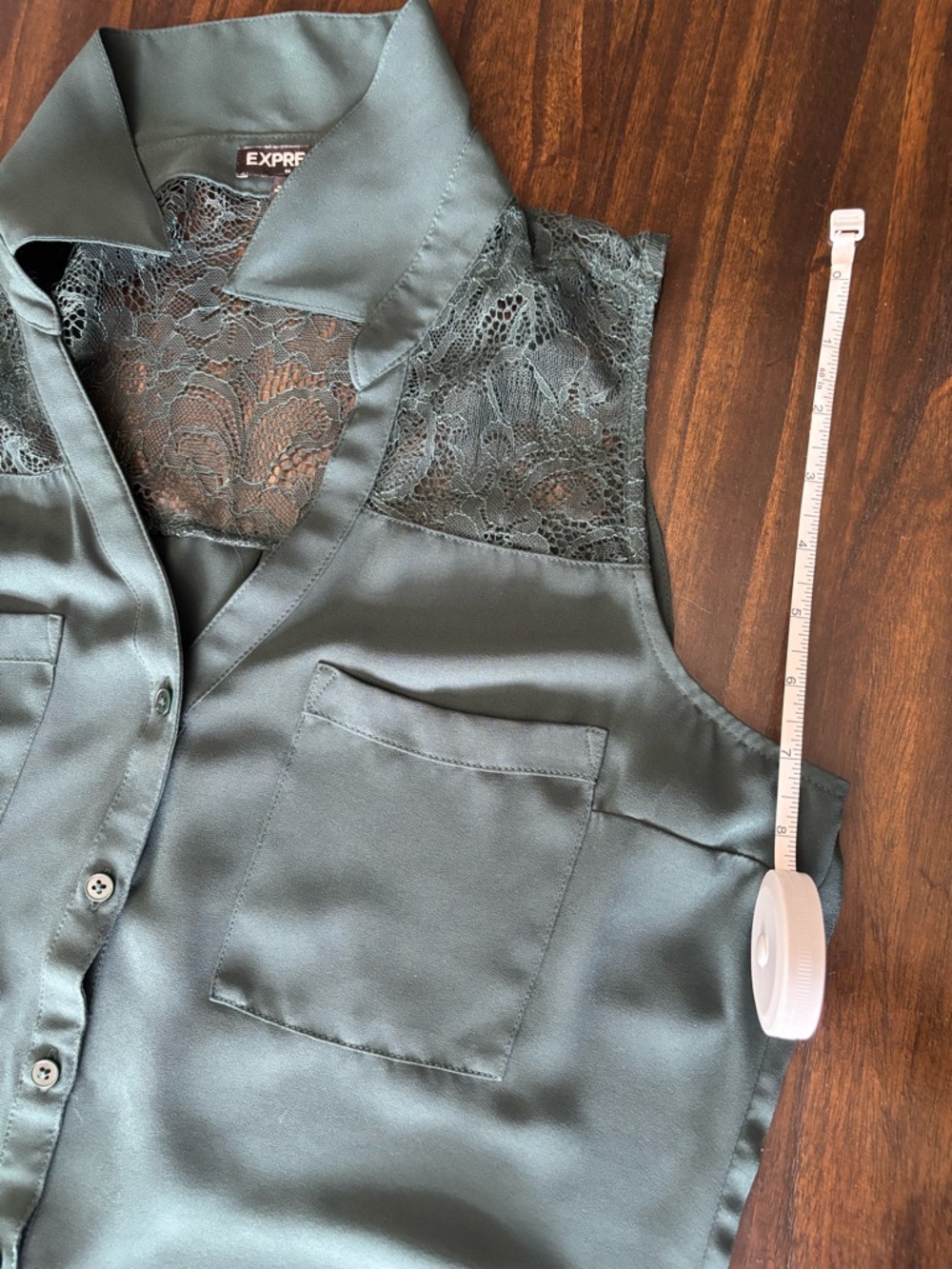 Express Sleeveless Lace Yoke Blouse Dark Green Button Front Size M - Picture 5 of 8